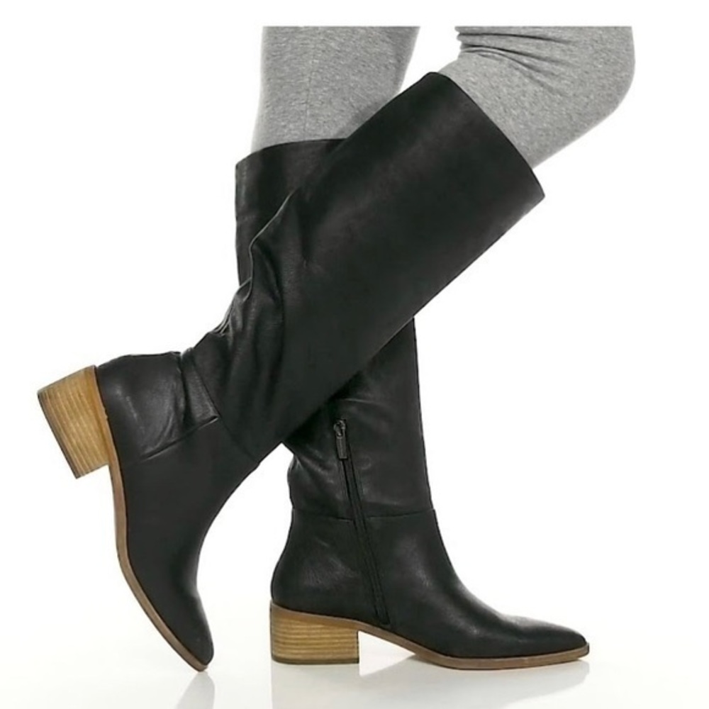 New VINCE CAMUTO BEAANNA POINT-TOE BOOT size 5.5